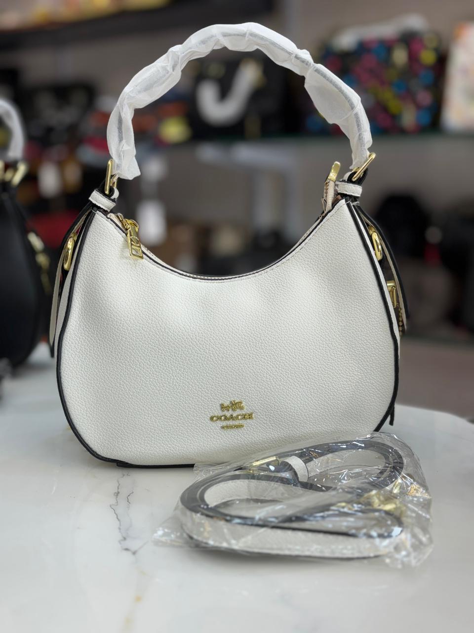 Coach kleo hobo (plain )