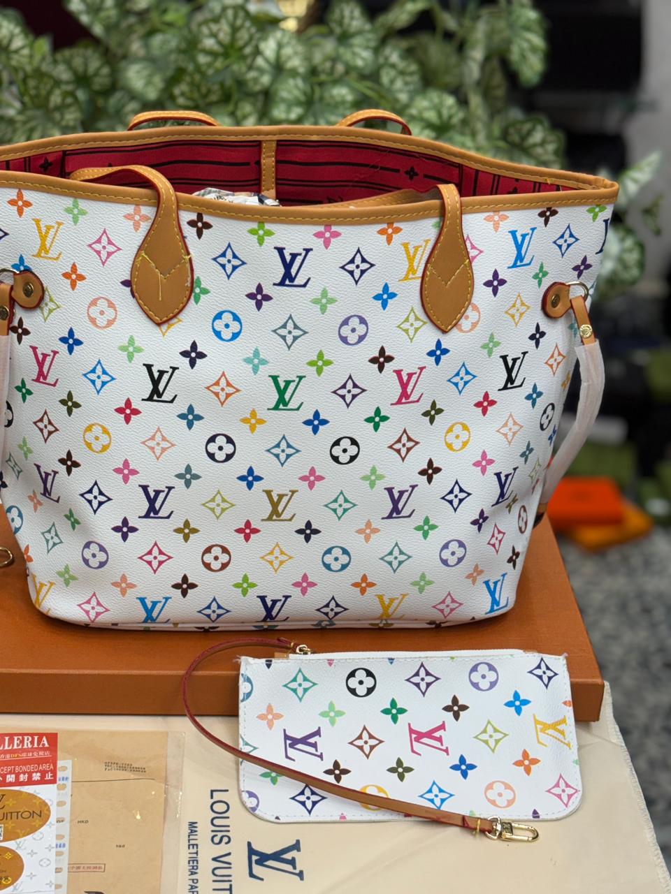 Luxury Louis Vuitton(lv) monogram  tote with pouch for women