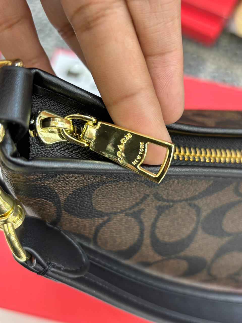 Coach laurel hobo(coach print)