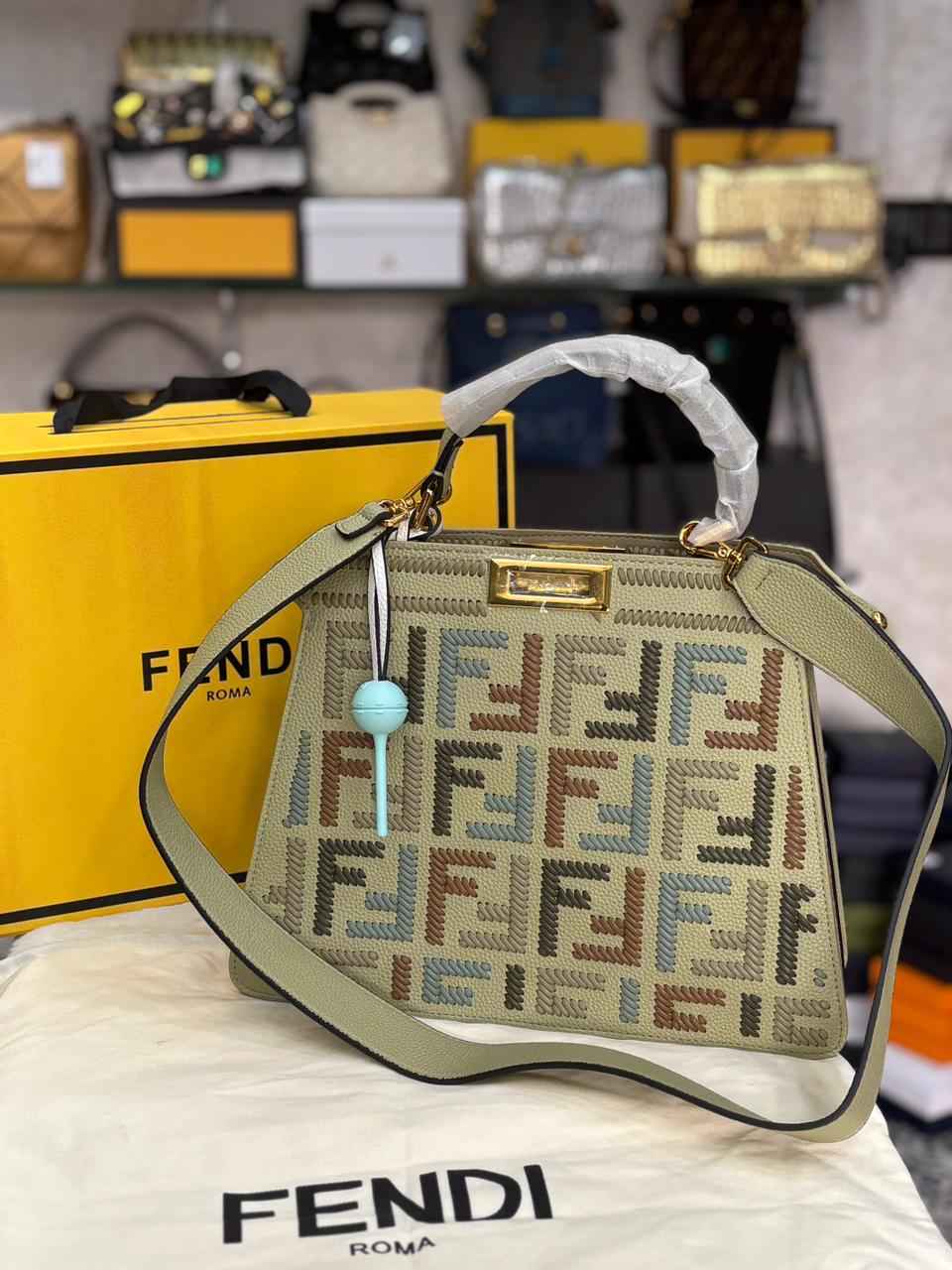 Luxury Fendi peekaboo in genuine leather next to original quality
