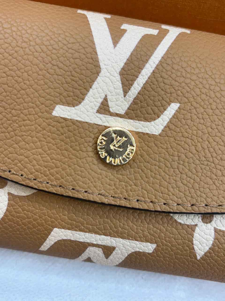 Louis Vuitton lv three fold wallet with card holder