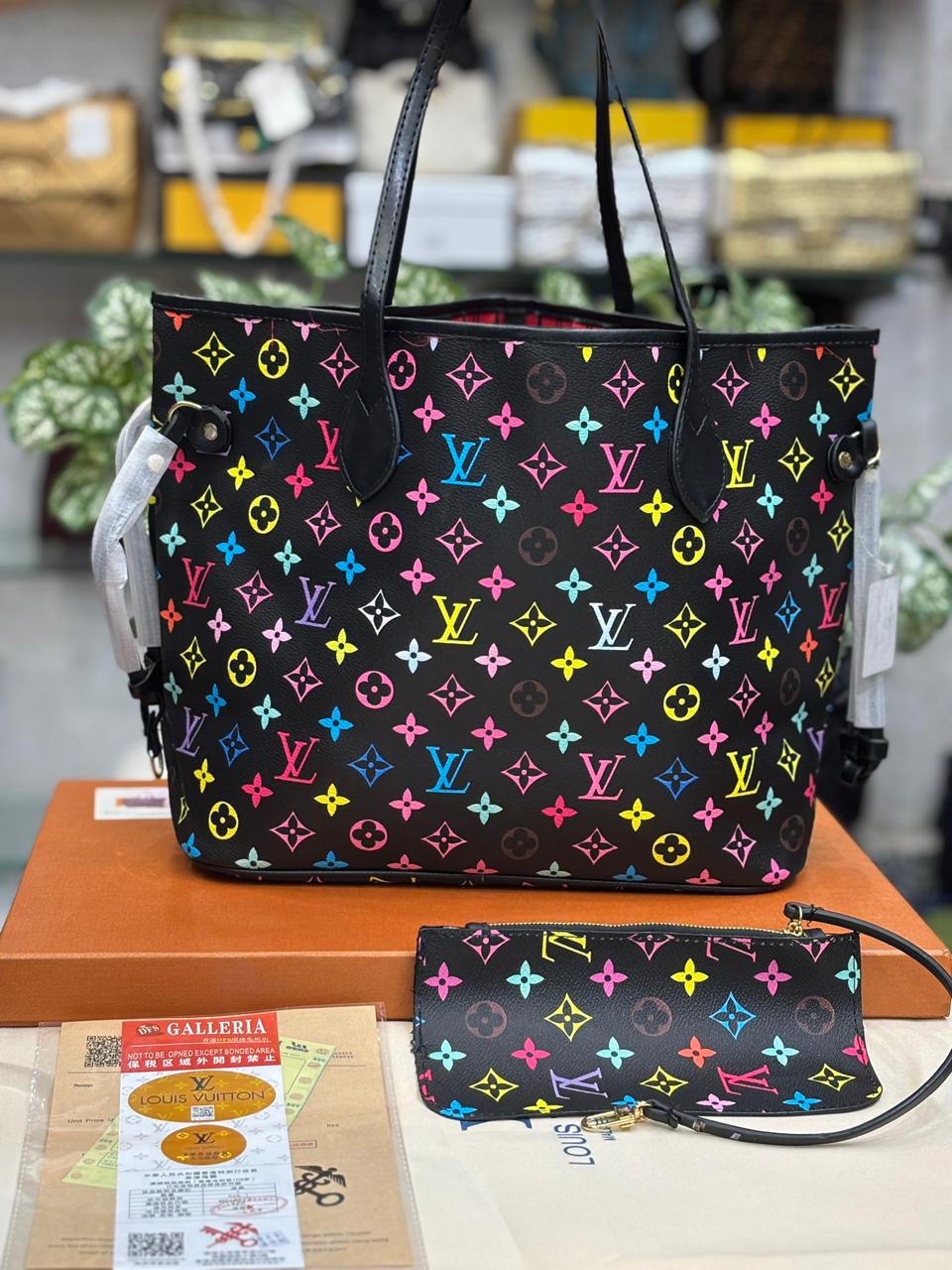 Luxury Louis Vuitton(lv) monogram  tote with pouch for women