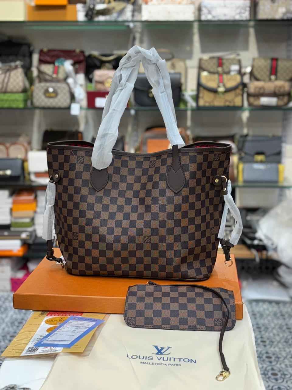 Luxury Louis Vuitton(lv) monogram  tote with pouch for women