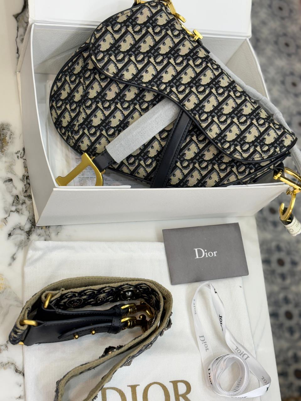 Luxury Dior Saddle very premium quality Shoulder Bag in top notch quality