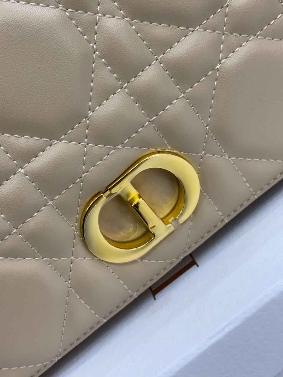 Luxury Dior caro bag in genuine leather