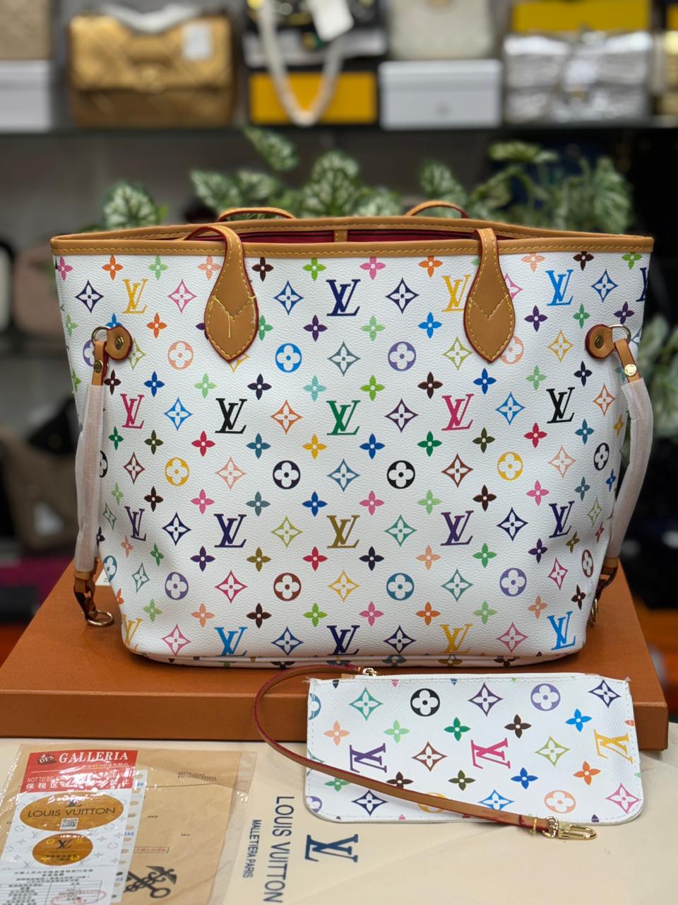 Luxury Louis Vuitton(lv) monogram  tote with pouch for women