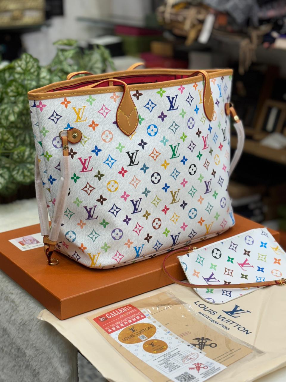 Luxury Louis Vuitton(lv) monogram  tote with pouch for women