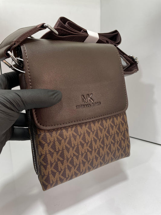 Micheal Kors Side Sling