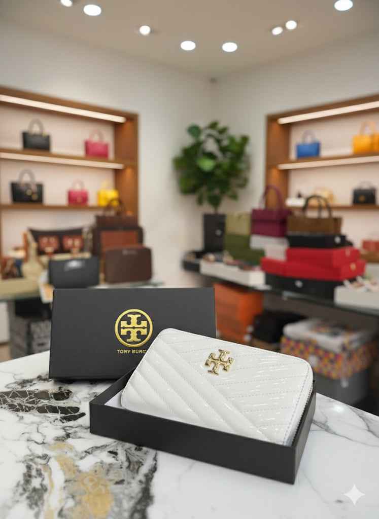 Tory Burch zipper wallet