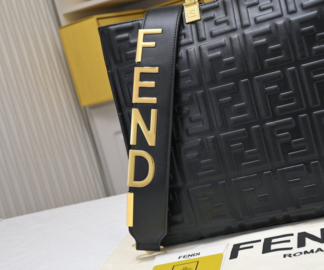 Fendi embossed Tote bags with fendi belt