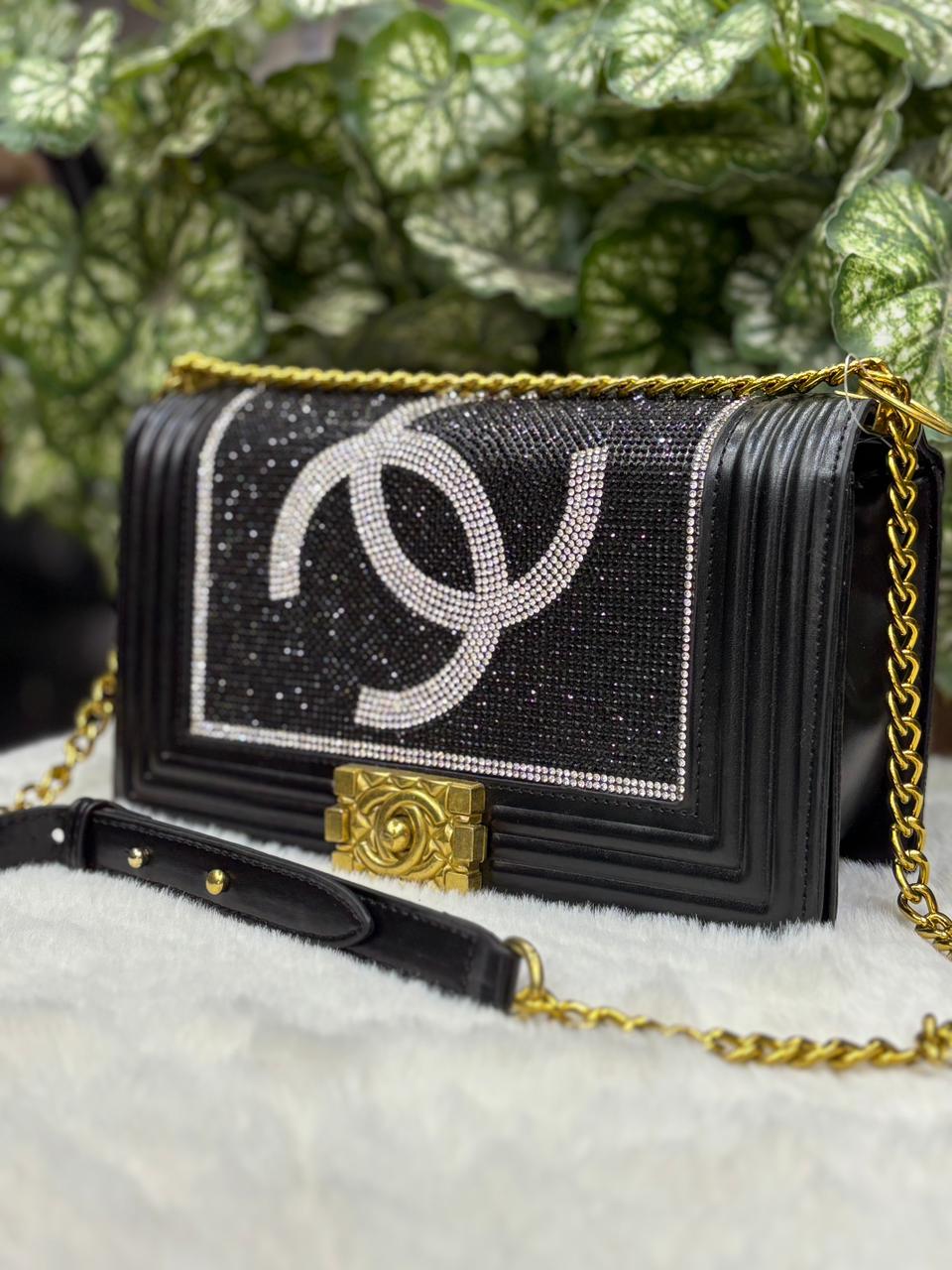 Luxury Chanel sling (g)