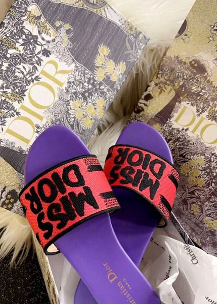 Miss Dior slides