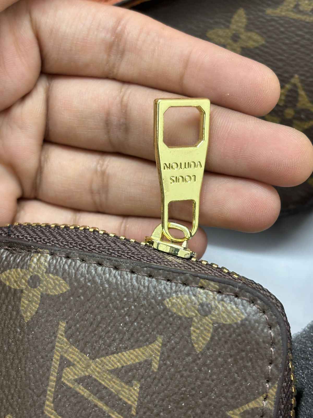 Louis Vuitton (lv) gift set( 5 pcs set )