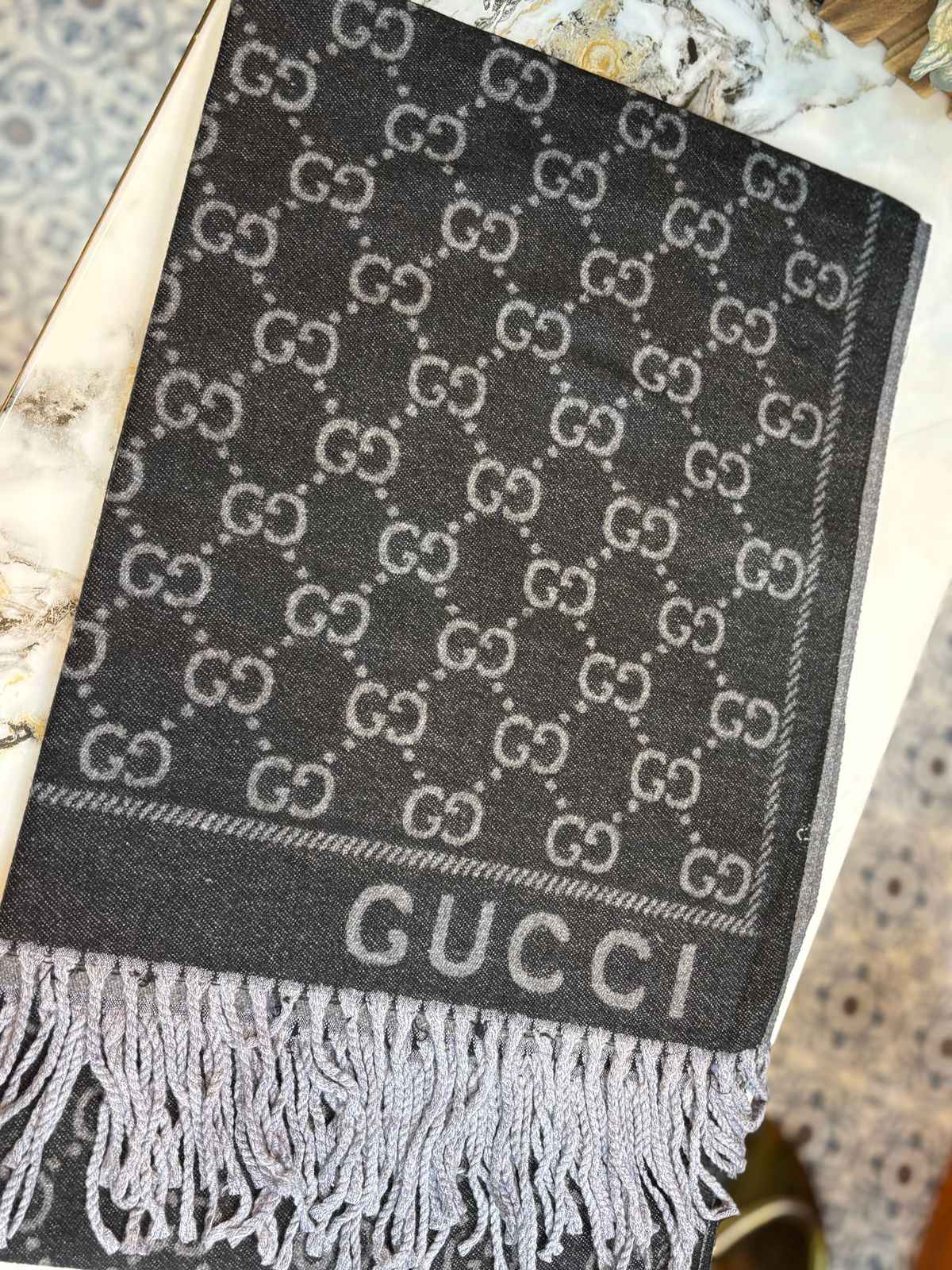 Luxury Gucci GG Full Length Cashmere Warm Shawl for Women