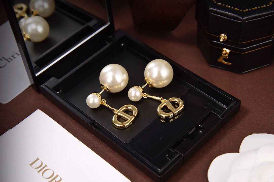 Dior Pearl Earrings