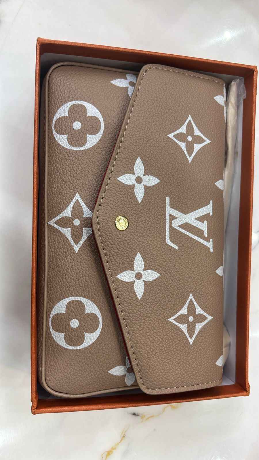 Louis Vuitton (lv) sling (three pcs set )sling ,wallet and card holder with one belt and detachable chain