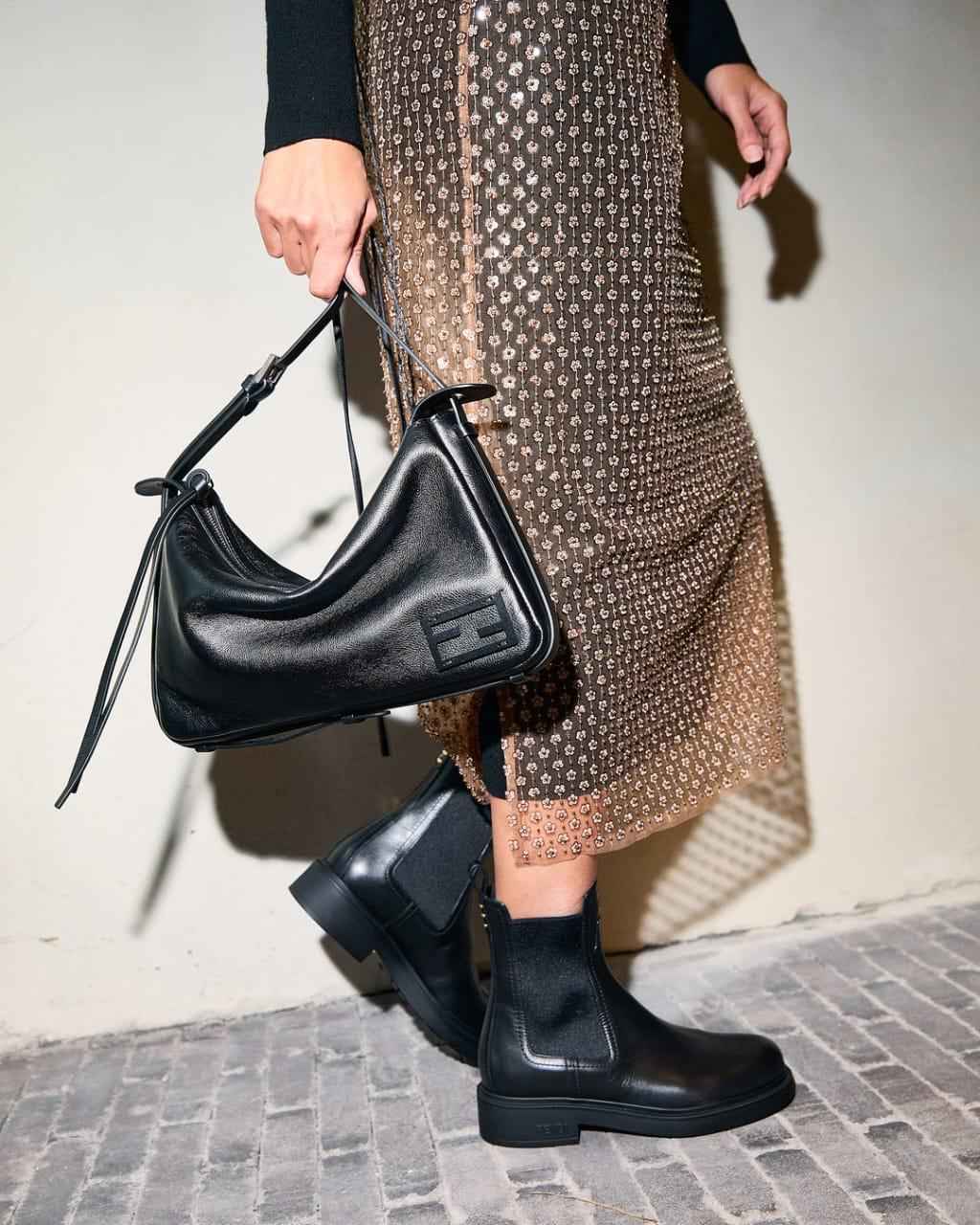 Fendi simply medium tote