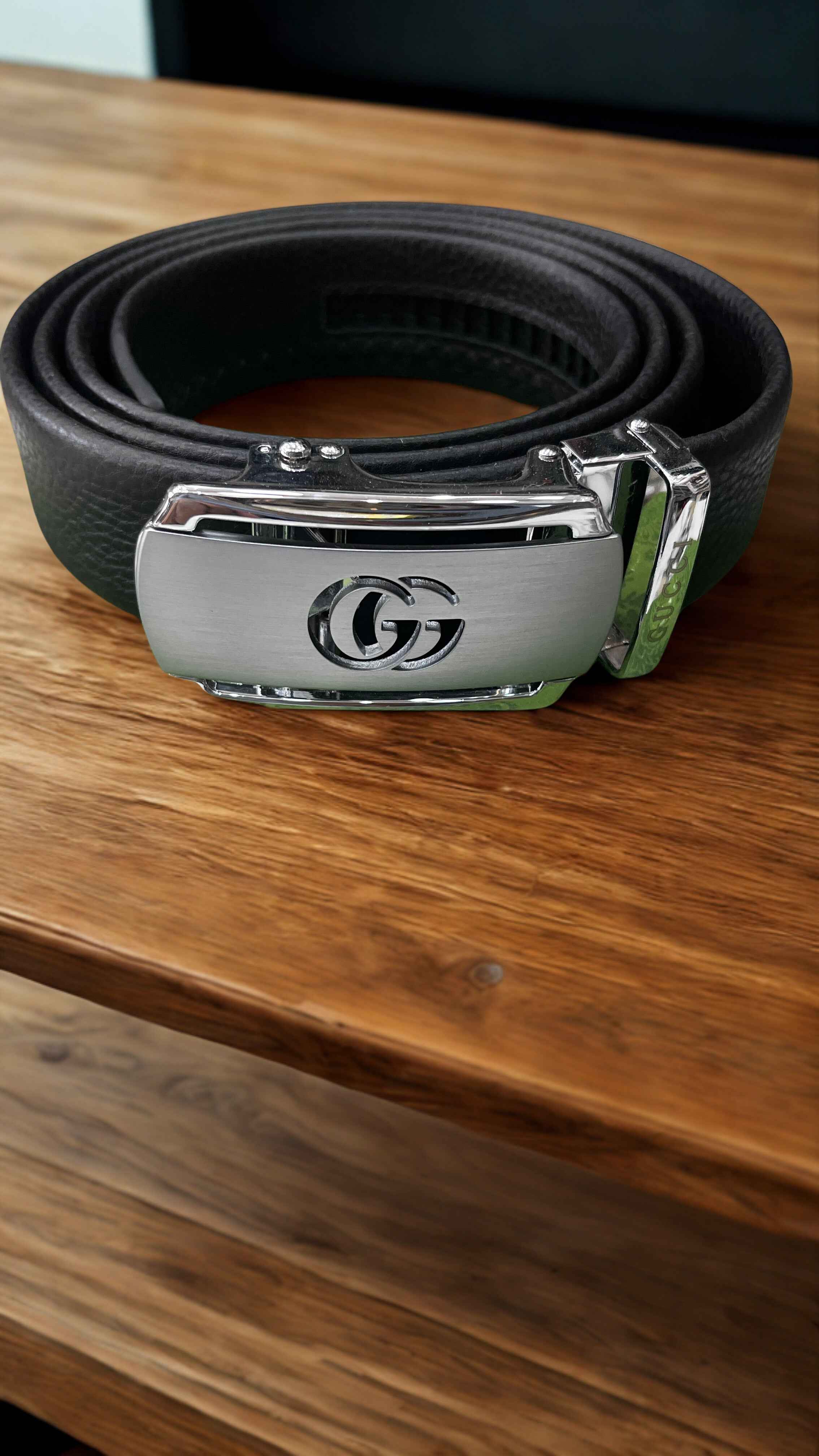 Gucci auto lock Mens  belt