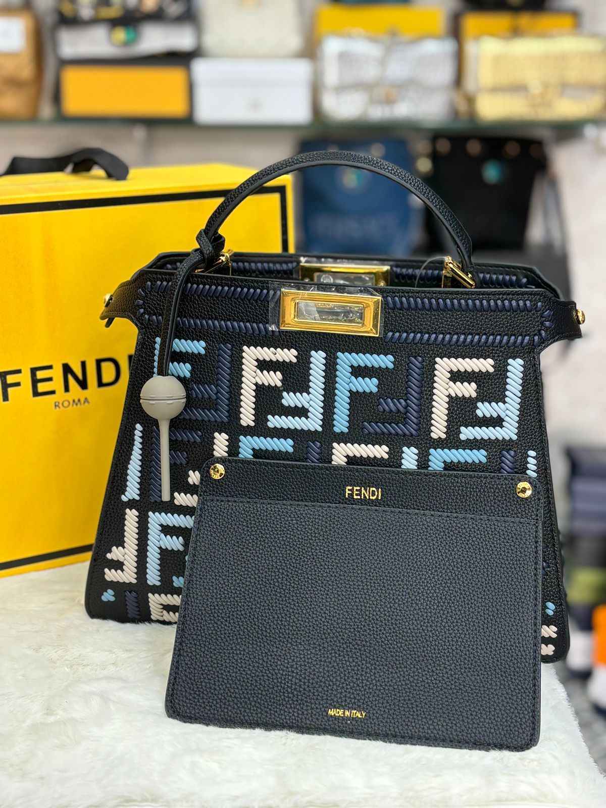 Luxury Fendi peekaboo in genuine leather next to original quality