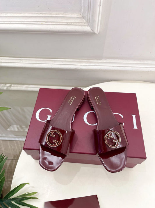 Gucci flats