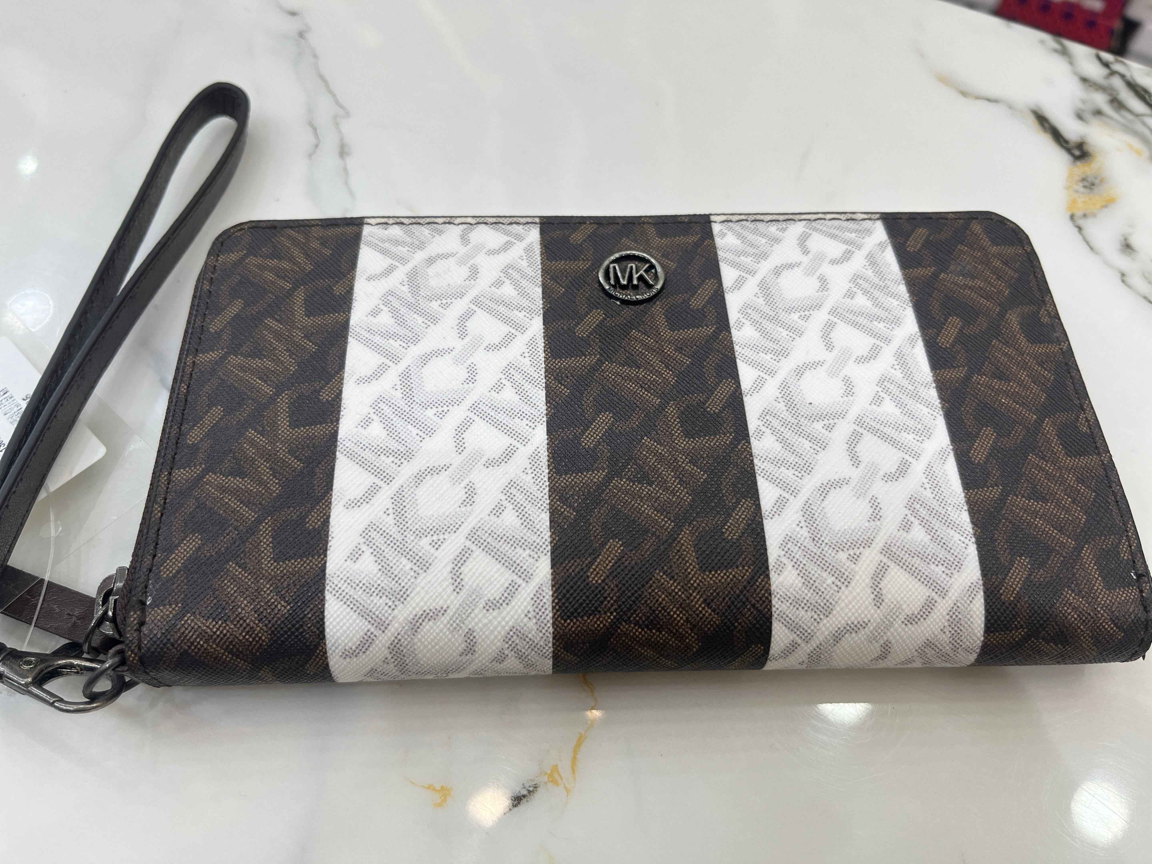 Micheal Kors mk long wristlet wallet with top zip