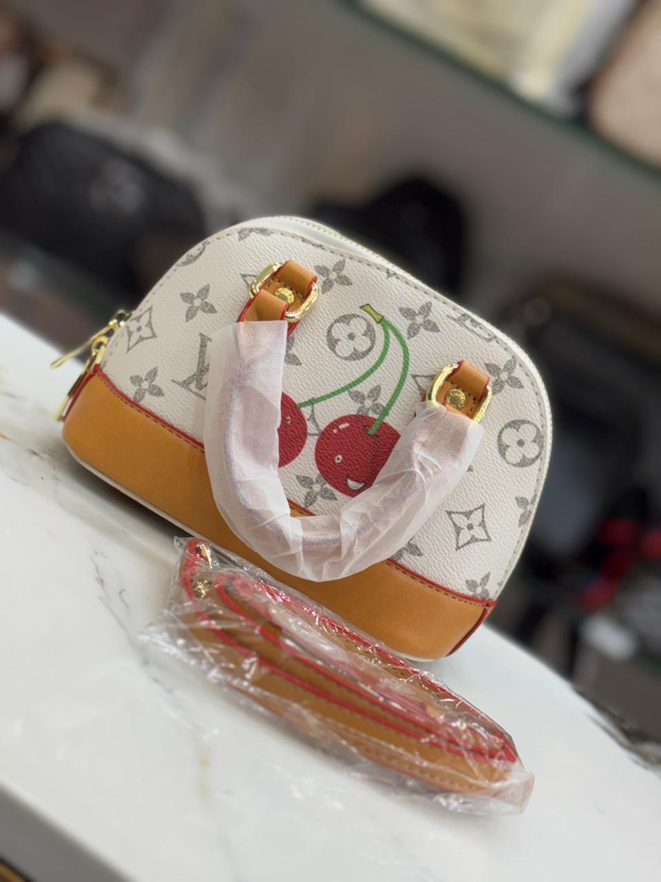 Luxury Louis Vuitton (lv) Alma Printed Handbag for women