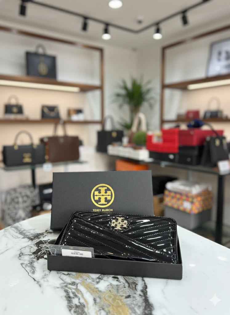 Tory Burch zipper wallet