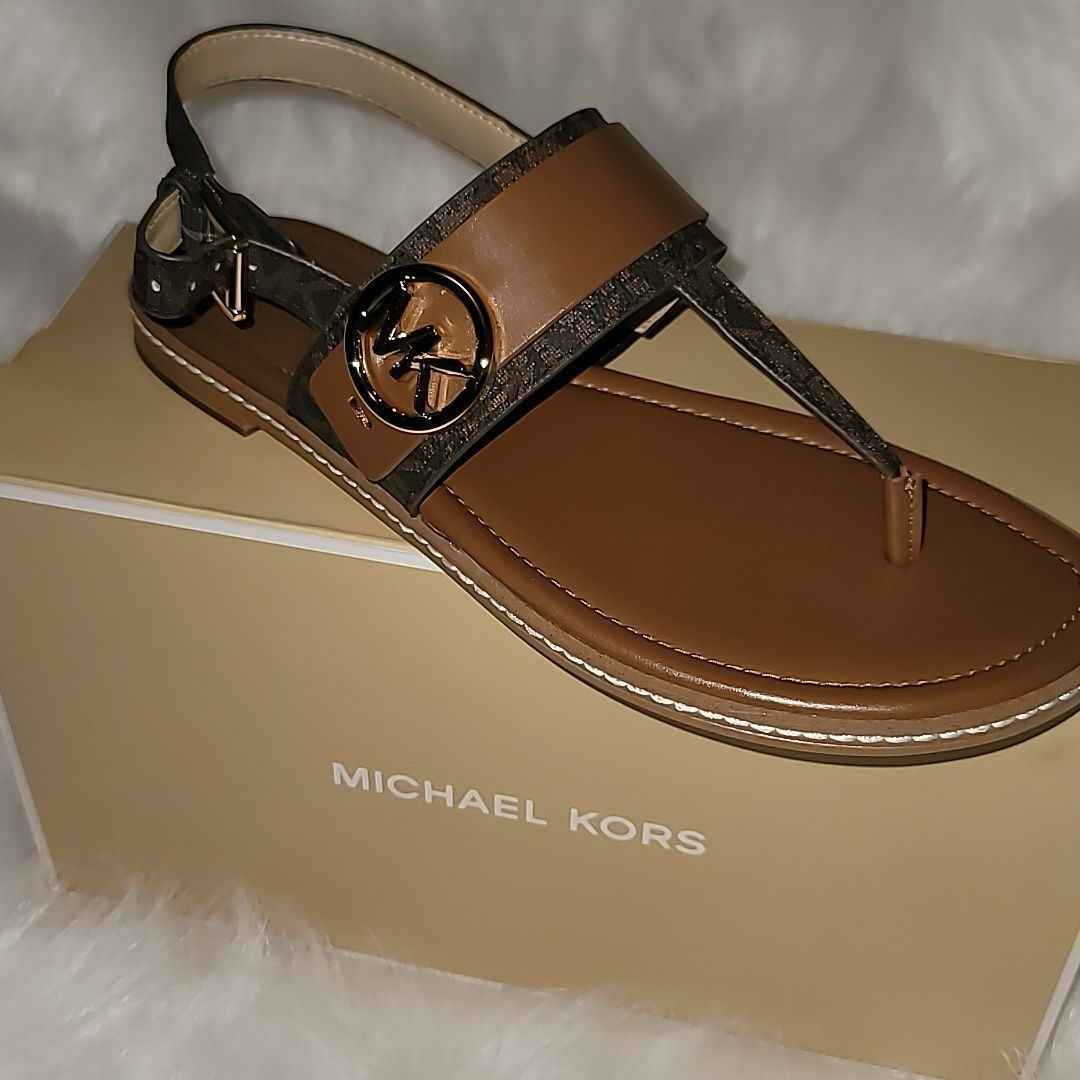 Micheal Kors Flat Sandel's