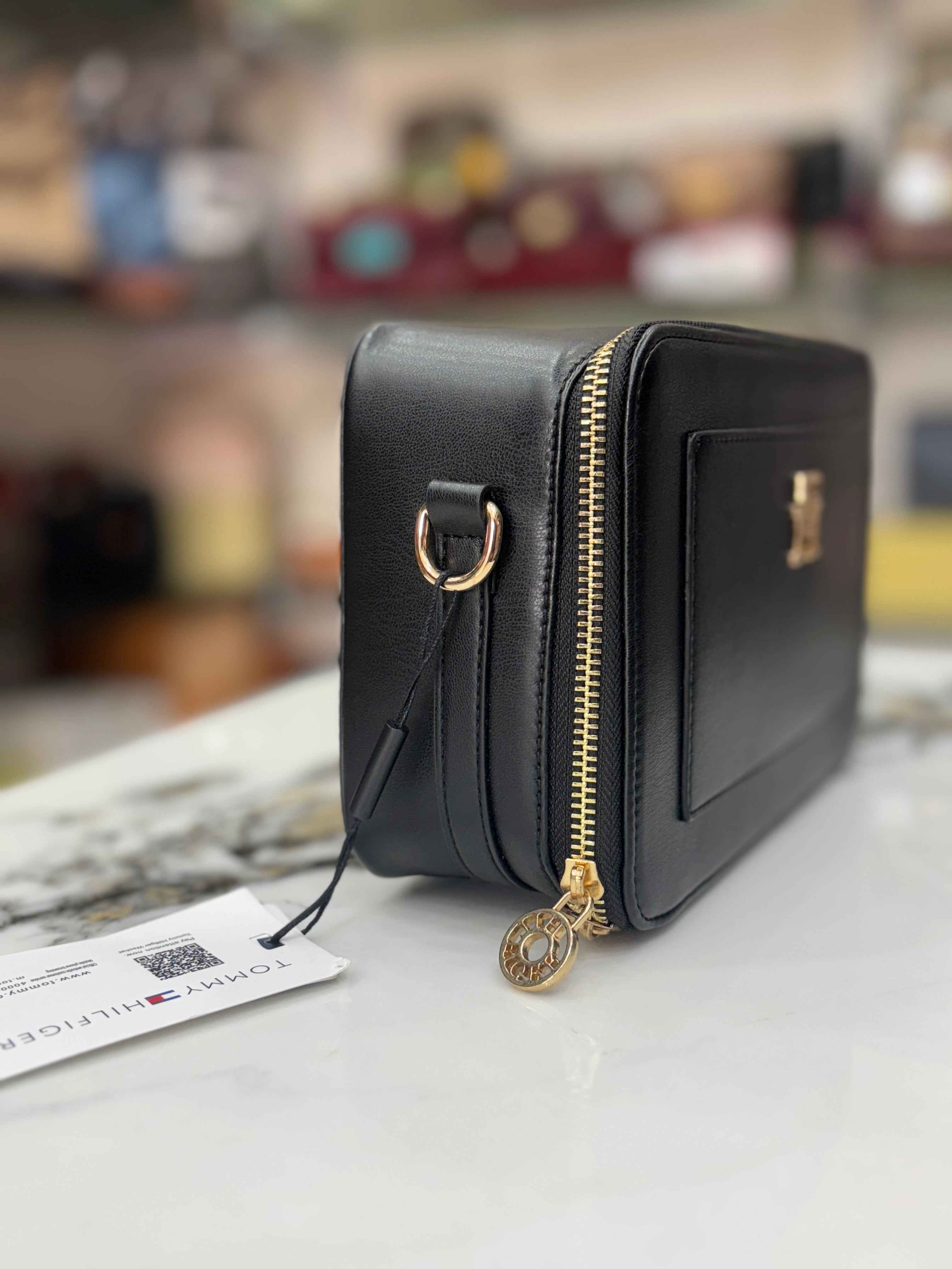 Tommy Hilfiger camera bag