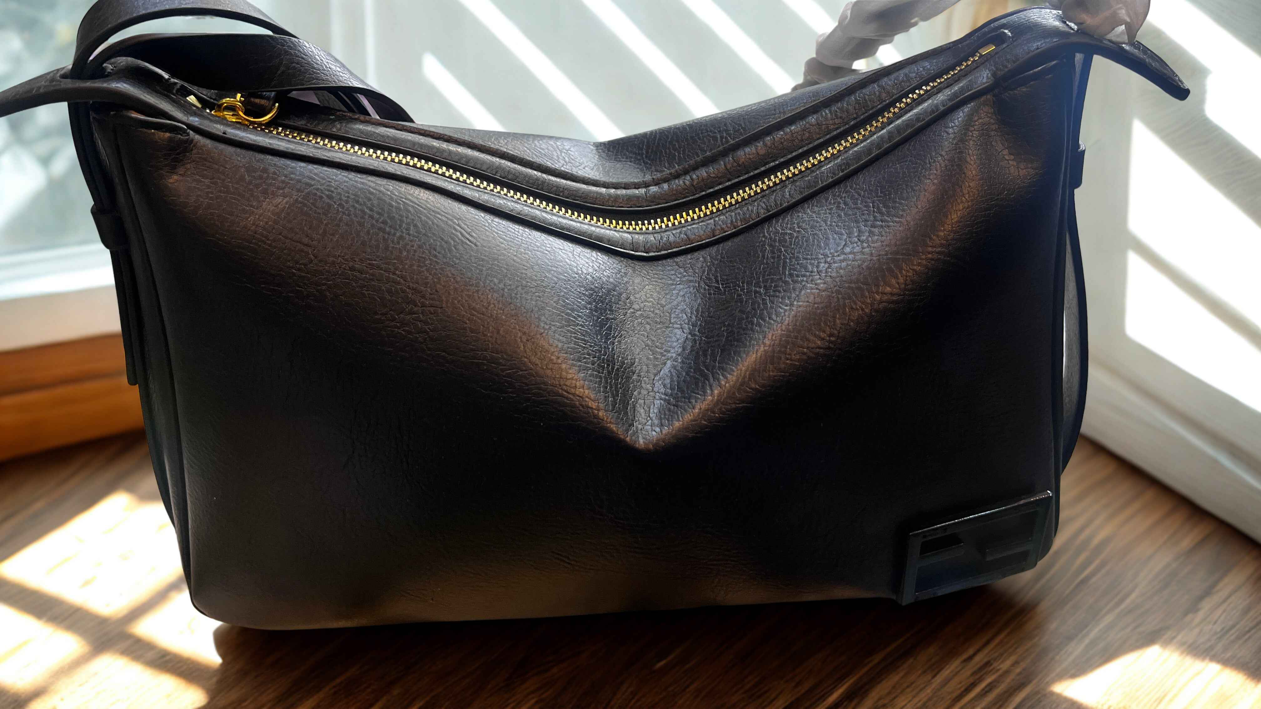 Fendi simply medium tote