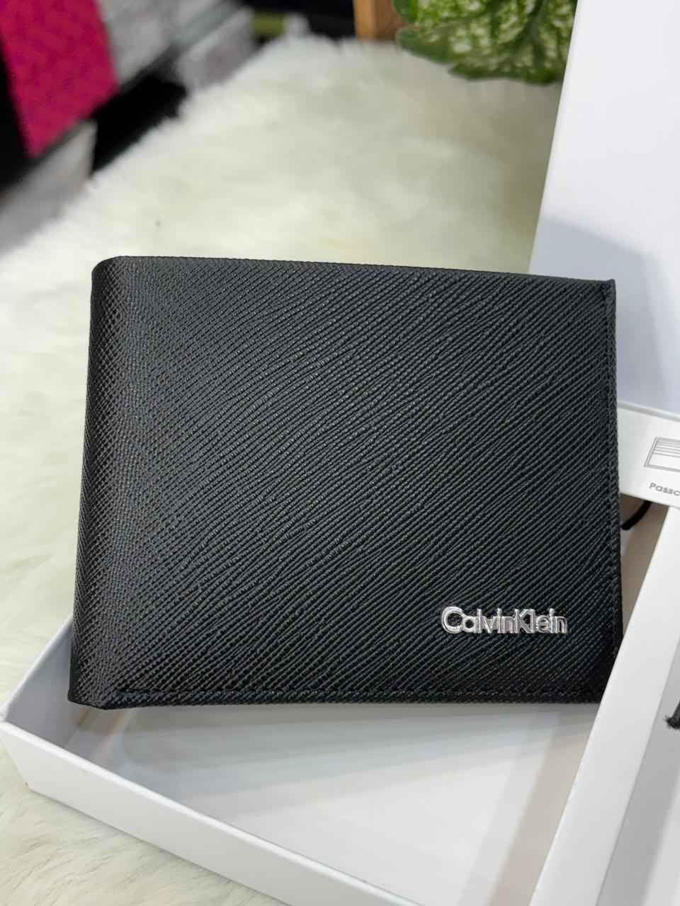 Calvin Klein gift set for Mens in genuine leather top notch quality