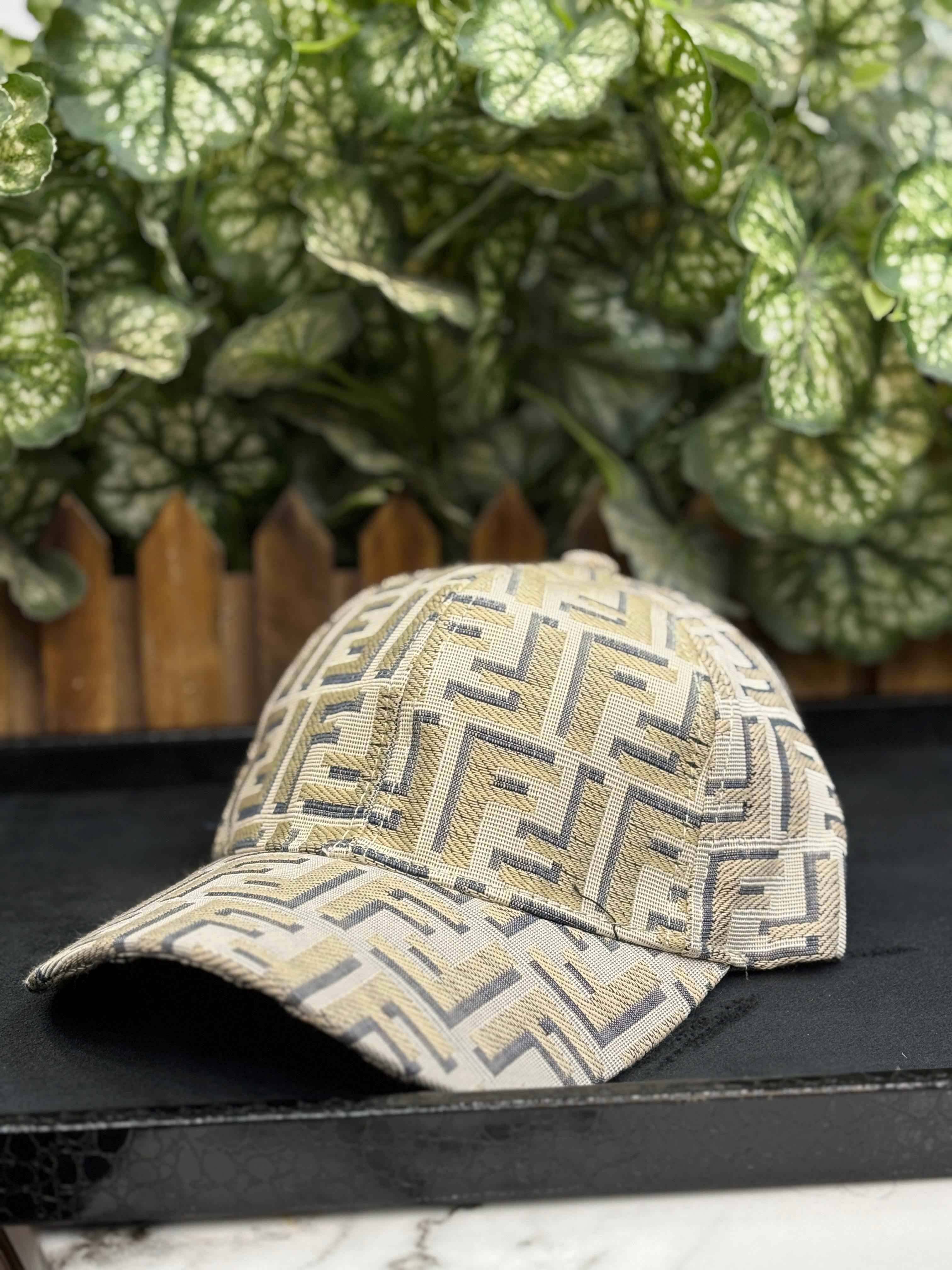 Fendi baseball cap(1)