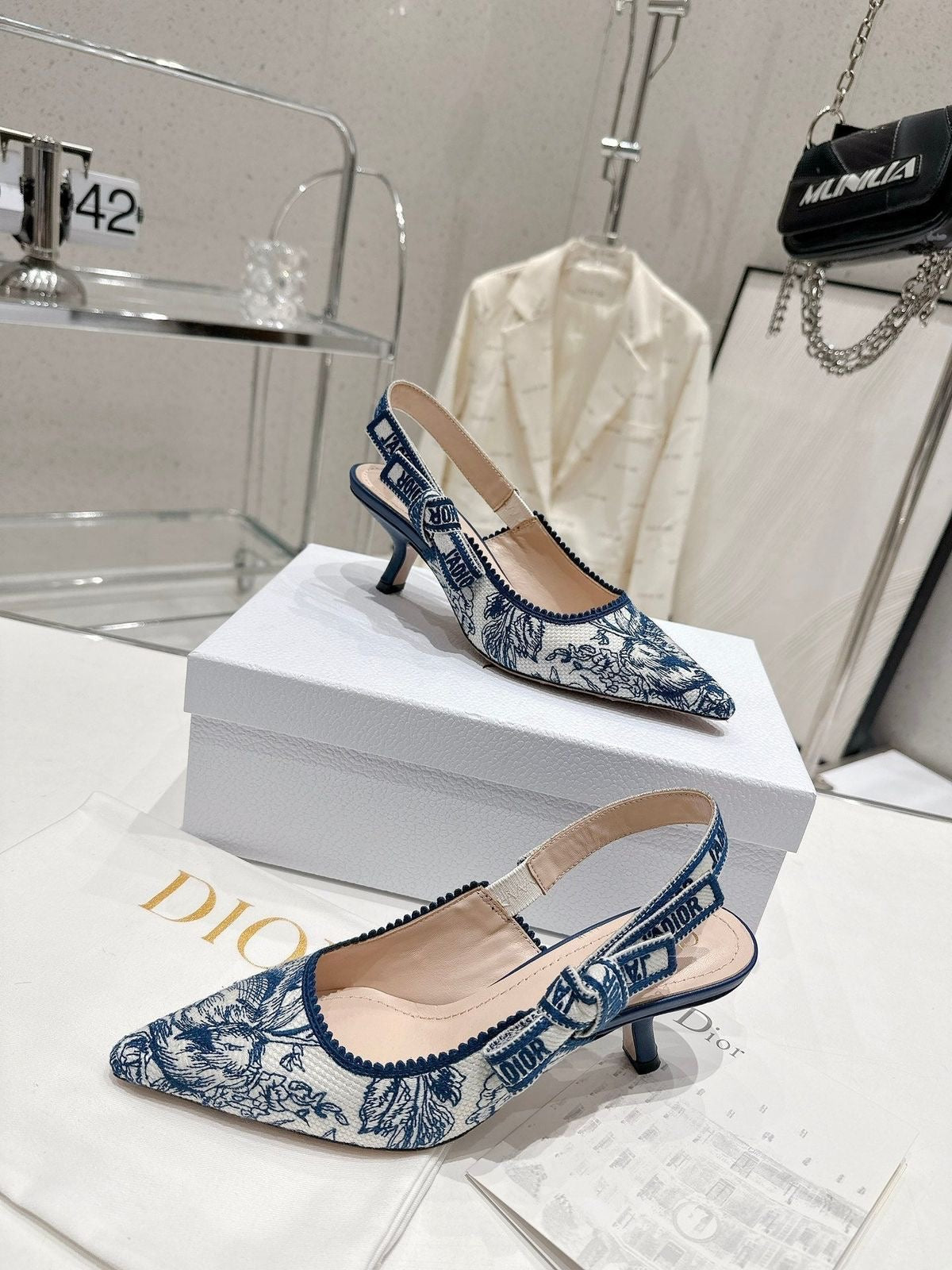 Ja 'Dior Heels