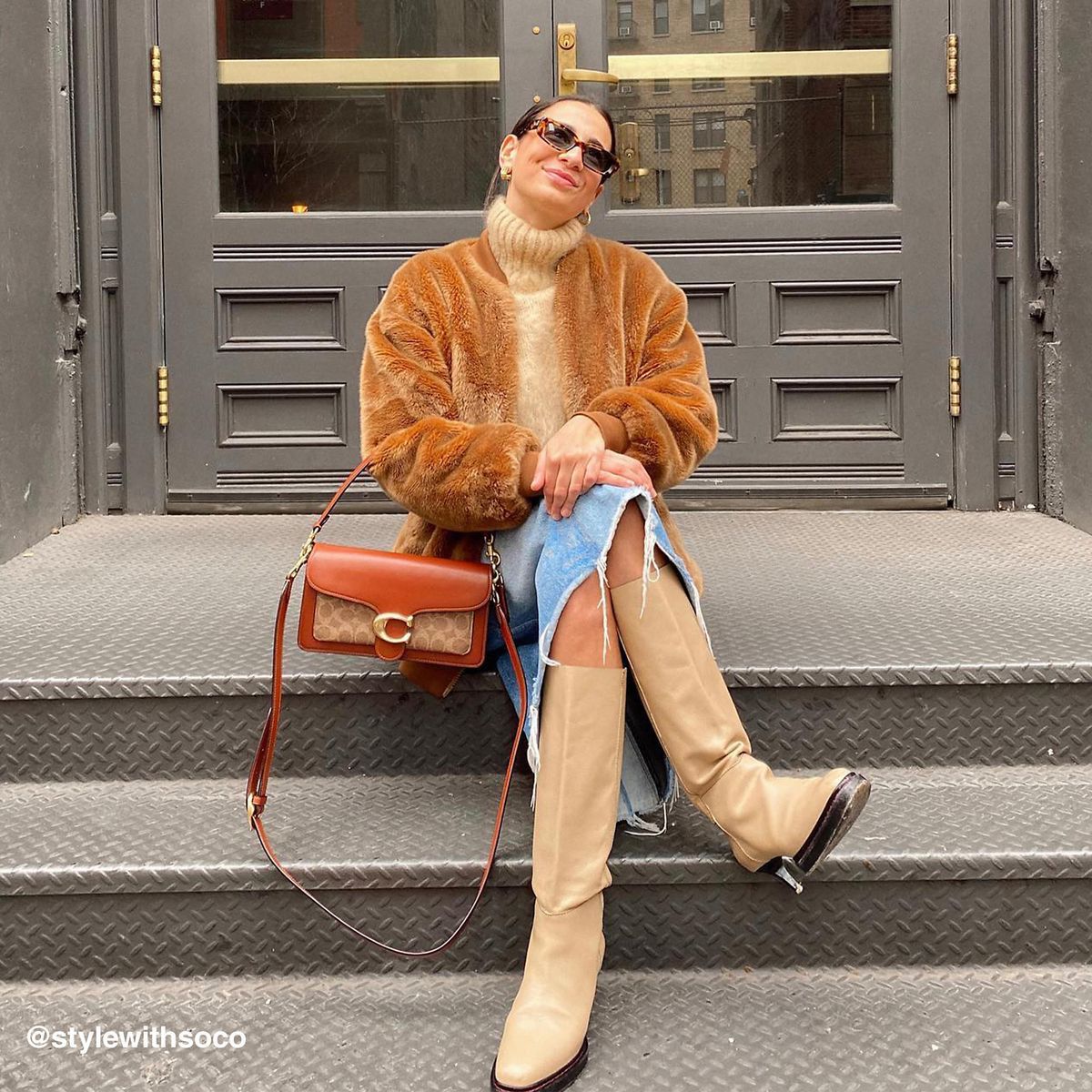 Coach tabby shoulder sling