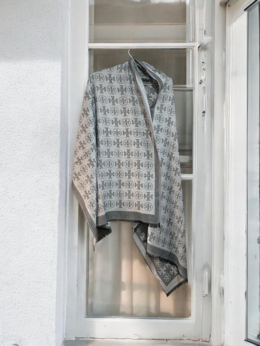 Tory Semi Stole