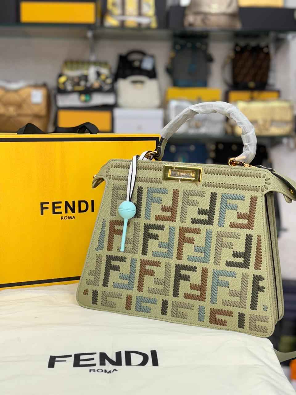 Luxury Fendi peekaboo in genuine leather next to original quality