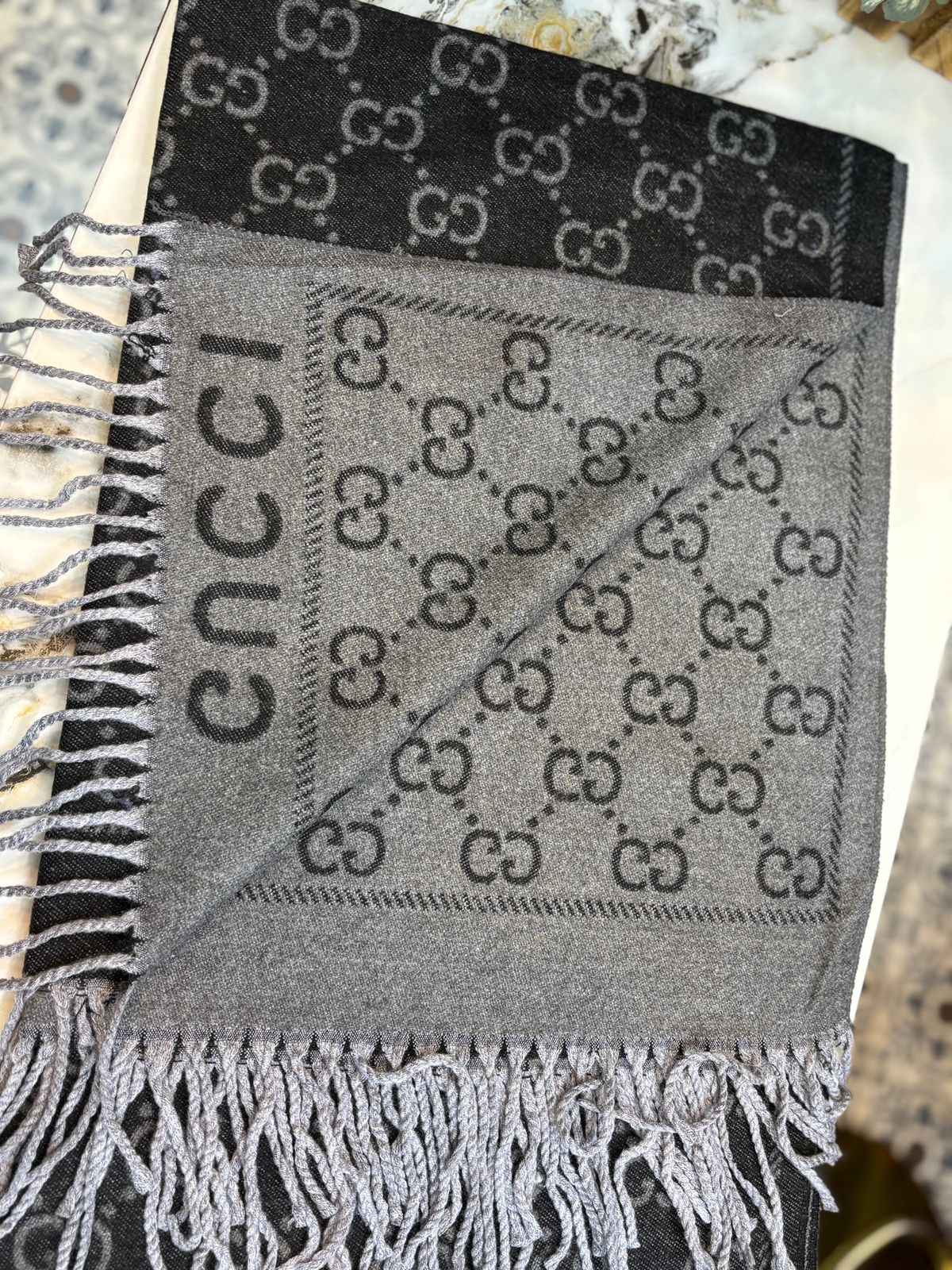 Luxury Gucci GG Full Length Cashmere Warm Shawl for Women