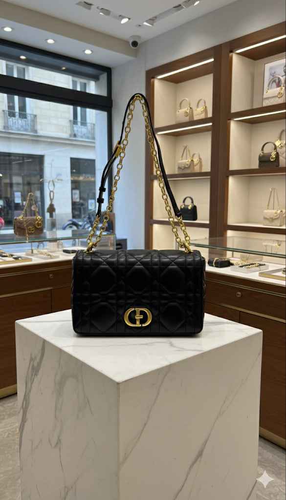 Luxury Dior caro bag in genuine leather