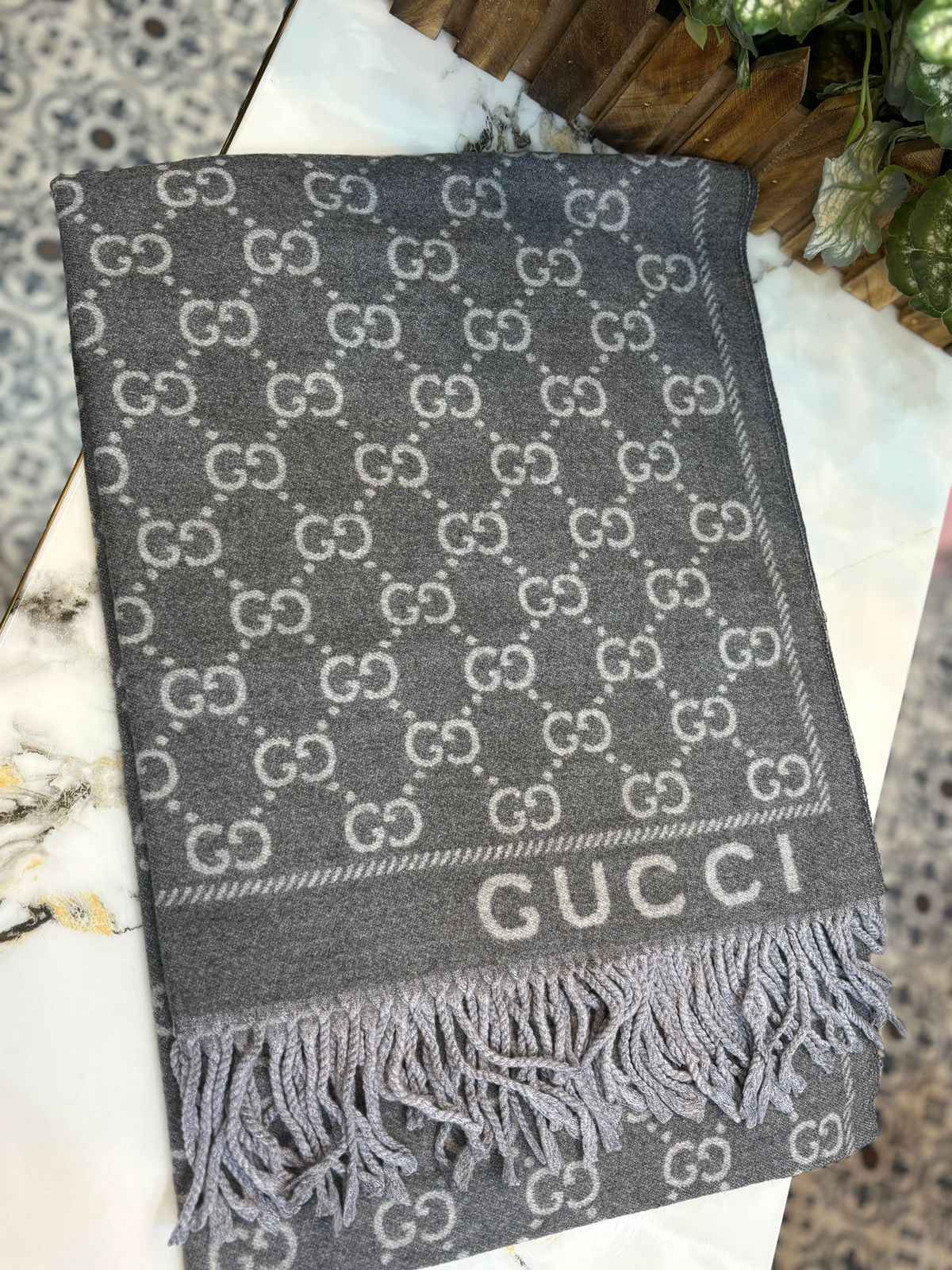 Luxury Gucci GG Full Length Cashmere Warm Shawl for Women