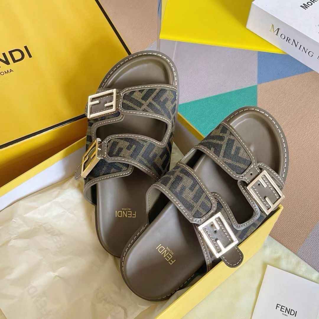 Fendi Slipons