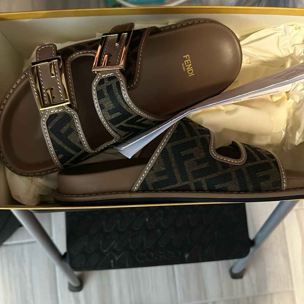 Fendi Slipons
