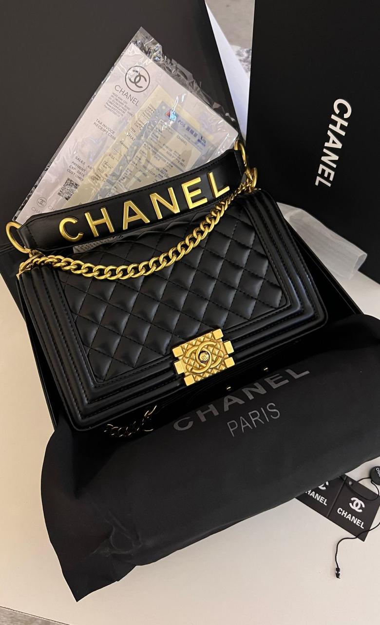 Chanel le boy