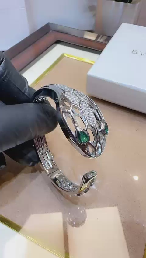 Luxury Bvlgari bracelet with ring