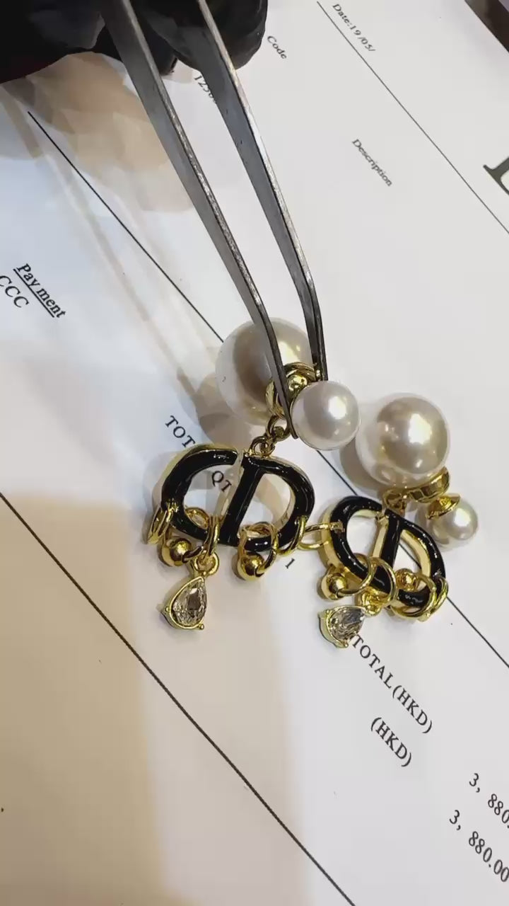 Luxury Dior Pearl Earrings for women