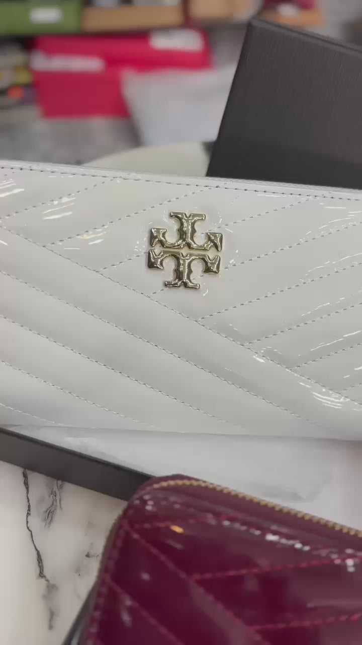 Luxury Tory Burch zipper wallet for women in  patent imported leather